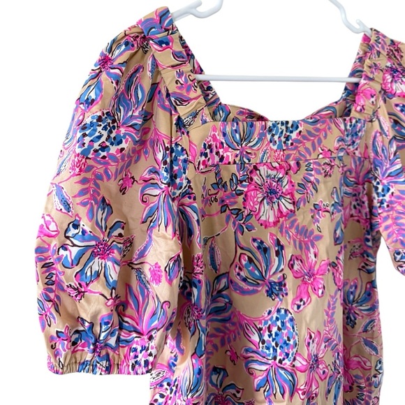 Lilly Pulitzer Torrey Top in Sand Bar Tropical with a Twist - Picture 4 of 7